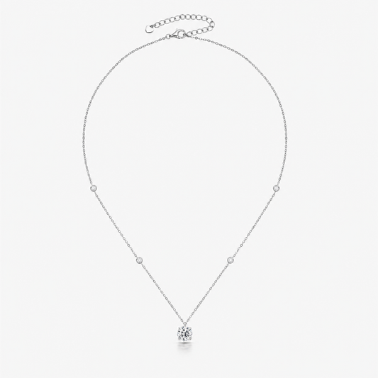 2 carats round pendant